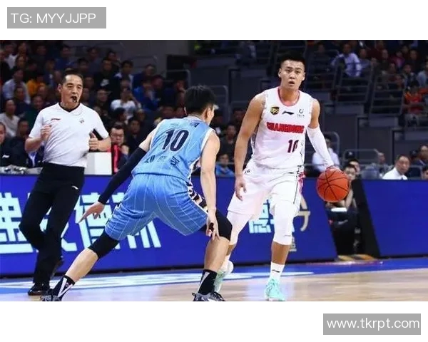 深圳排球队以58分领跑大满贯积分榜展现强劲实力和夺冠希望