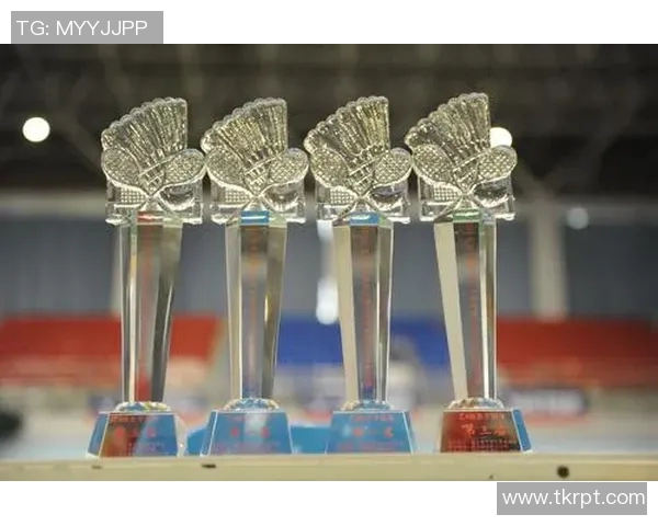 深圳羽毛球队节奏对比分析揭示训练与比赛表现的深层联系 深圳羽毛球队节奏对比分析揭示训练与比赛表现的深层联系