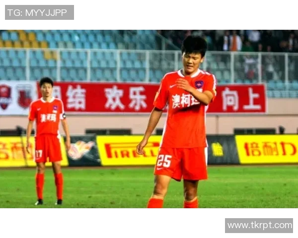 上海排球队心理素质引发热议球迷对表现与压力的看法各异